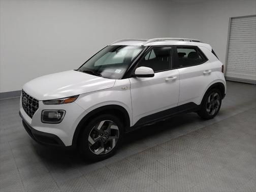 2022 Hyundai VENUE SEL