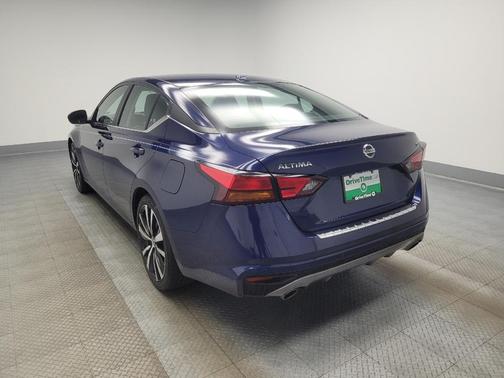 2022 Nissan Altima SR FWD