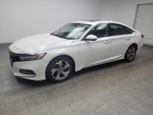 Platinum White Pearl 2018 Honda Accord EX