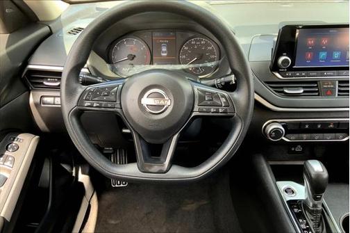 2023 Nissan Altima S FWD