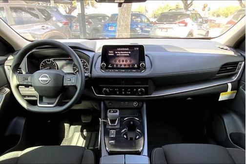 2025 Nissan Rogue S