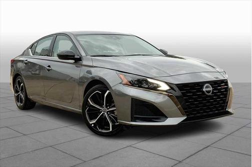 2023 Nissan Altima SR FWD
