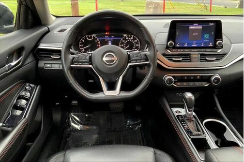 2023 Nissan Altima SR FWD