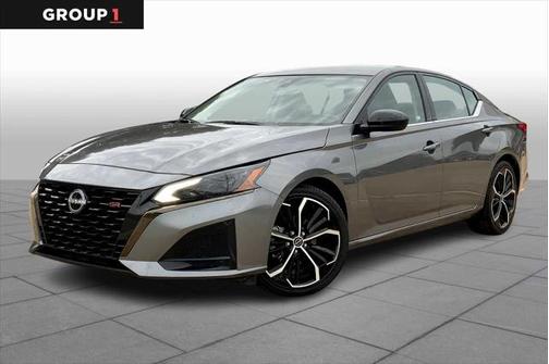 2023 Nissan Altima SR FWD