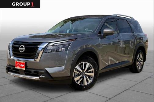 2025 Nissan Pathfinder SL FWD