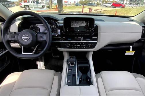 2025 Nissan Pathfinder SL FWD
