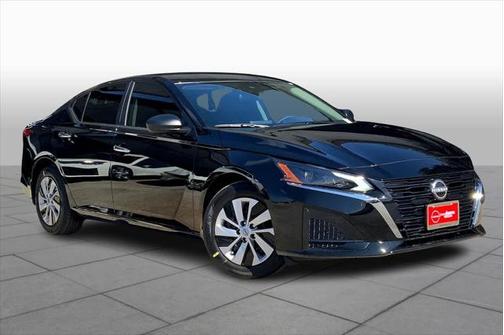 2025 Nissan Altima S FWD