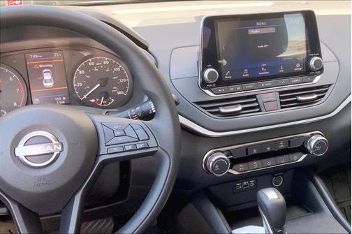 2025 Nissan Altima S FWD
