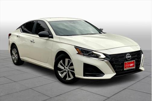 2025 Nissan Altima S FWD