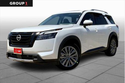 2025 Nissan Pathfinder SL FWD