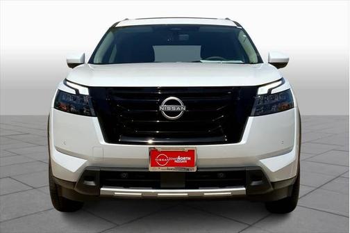 2025 Nissan Pathfinder SL FWD
