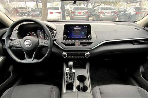 2025 Nissan Altima S FWD