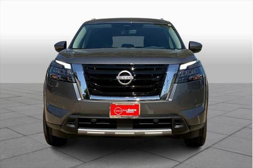 2025 Nissan Pathfinder SL FWD