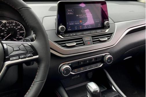 2023 Nissan Altima SR FWD