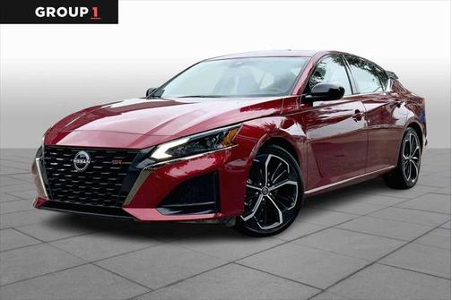 2023 Nissan Altima SR FWD