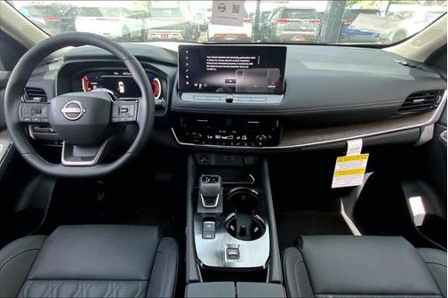 2025 Nissan Rogue Platinum