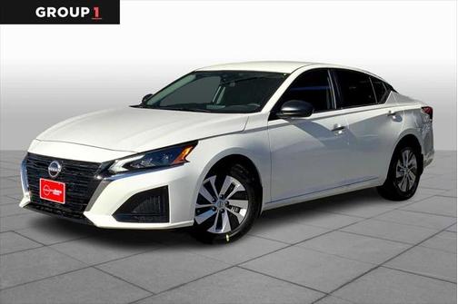 2025 Nissan Altima S FWD