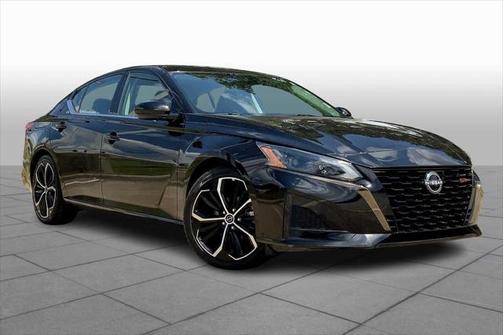 2023 Nissan Altima SR FWD