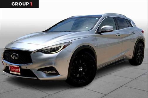 2018 INFINITI QX30 Premium