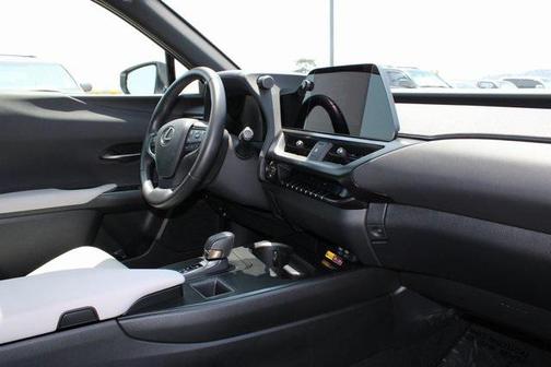 2025 Lexus UX 300h Base