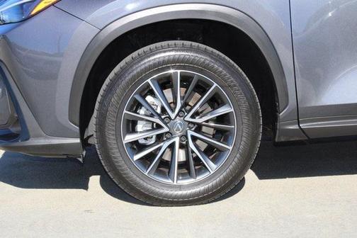 2025 Lexus NX 350h Premium