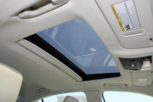 2022 Lexus ES 300h Base