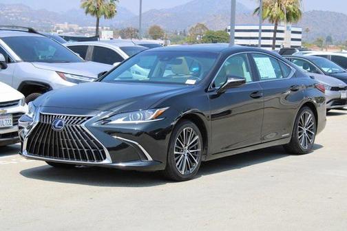 2022 Lexus ES 300h Base