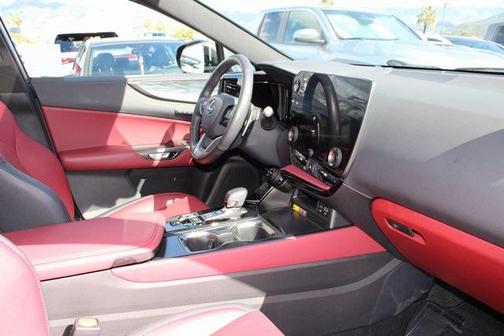 2025 Lexus NX 350h Premium