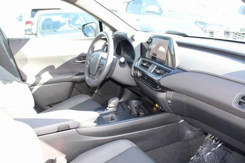 2025 Lexus UX 300h Base