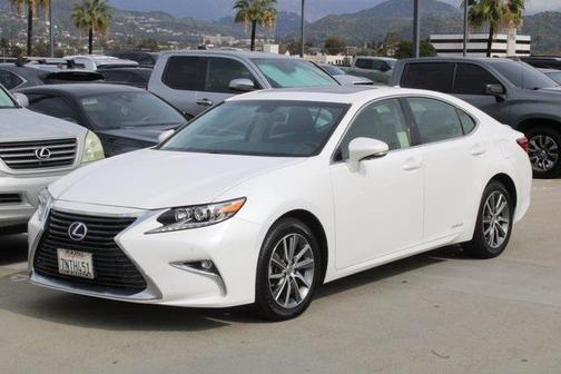 2016 Lexus ES 300h Base