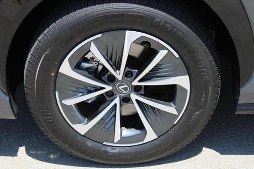2025 Lexus RZ 300e 300e Premium