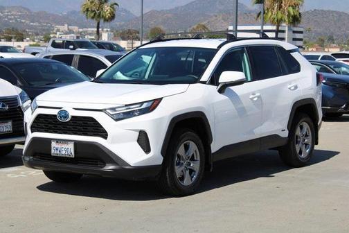 2024 Toyota RAV4 Hybrid XLE