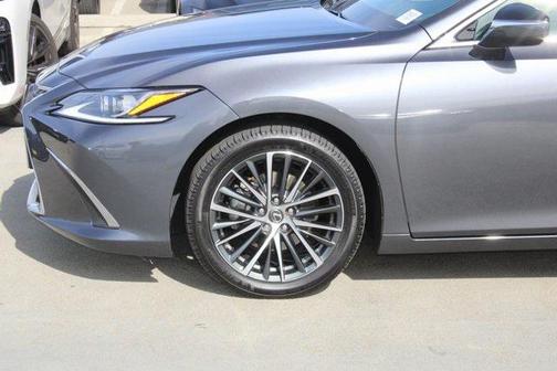 2023 Lexus ES 350 Base