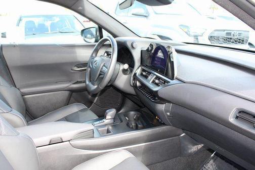 2025 Lexus UX 300h Base