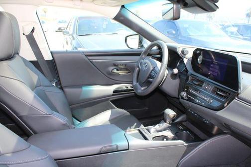 Iridium 2023 Lexus ES 350 Base