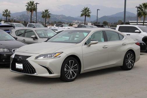 2025 Lexus ES 300h Base