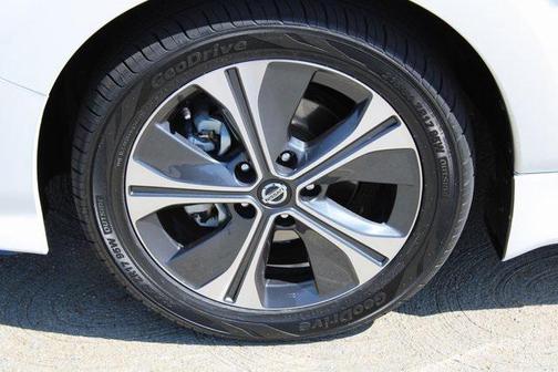 2021 Nissan Leaf SL PLUS 62 kWh