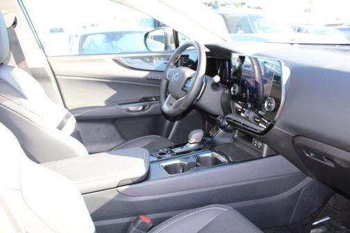 2025 Lexus NX 350h Premium