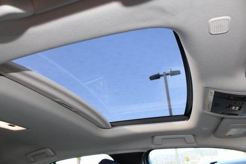 2025 Lexus UX 300h Base