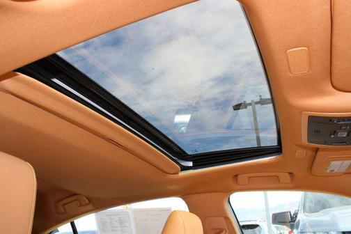 Eminent White Pearl 2024 Lexus ES 300h Base