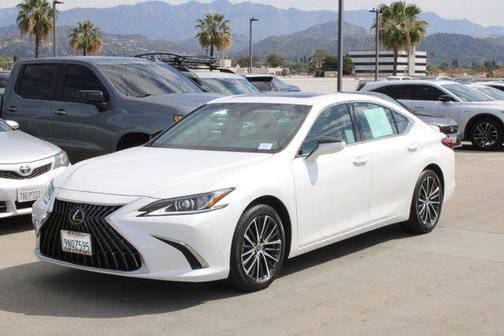 Eminent White Pearl 2024 Lexus ES 300h Base