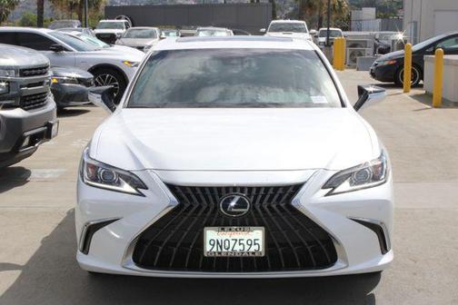 Eminent White Pearl 2024 Lexus ES 300h Base