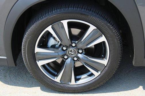 2025 Lexus UX 300h Base