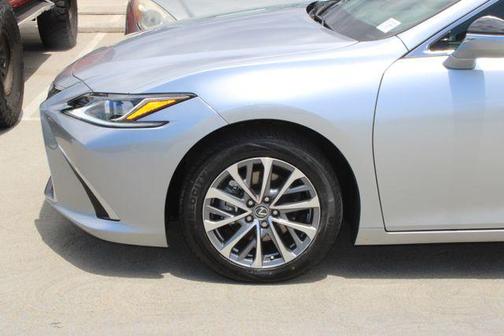 Iridium 2024 Lexus ES 350 Base