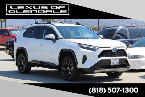 2022 Toyota RAV4 Hybrid SE