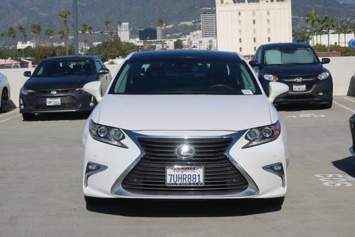 Photo 2 of 22 of 2016 Lexus ES 350 Base