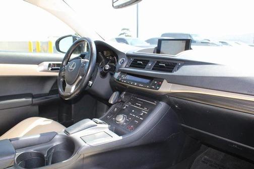 2017 Lexus CT 200h Base
