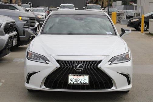 2023 Lexus ES 350 Base