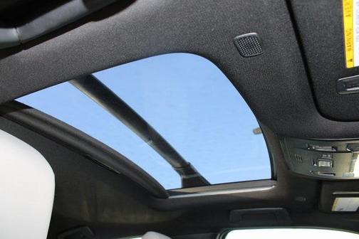 2025 Lexus UX 300h Base