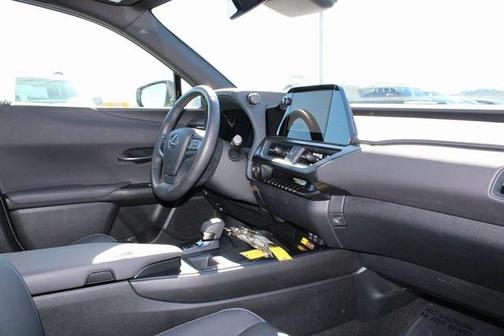2025 Lexus UX 300h Base
